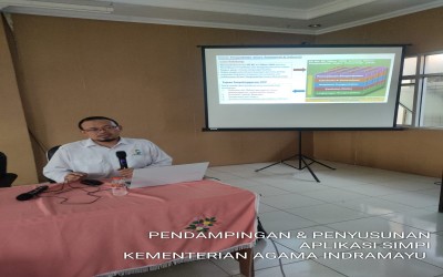 OPERATOR DAN KAUR TU MENGIKUTI SOSIALISASI DAN PENDAMPINGAN SIMPI